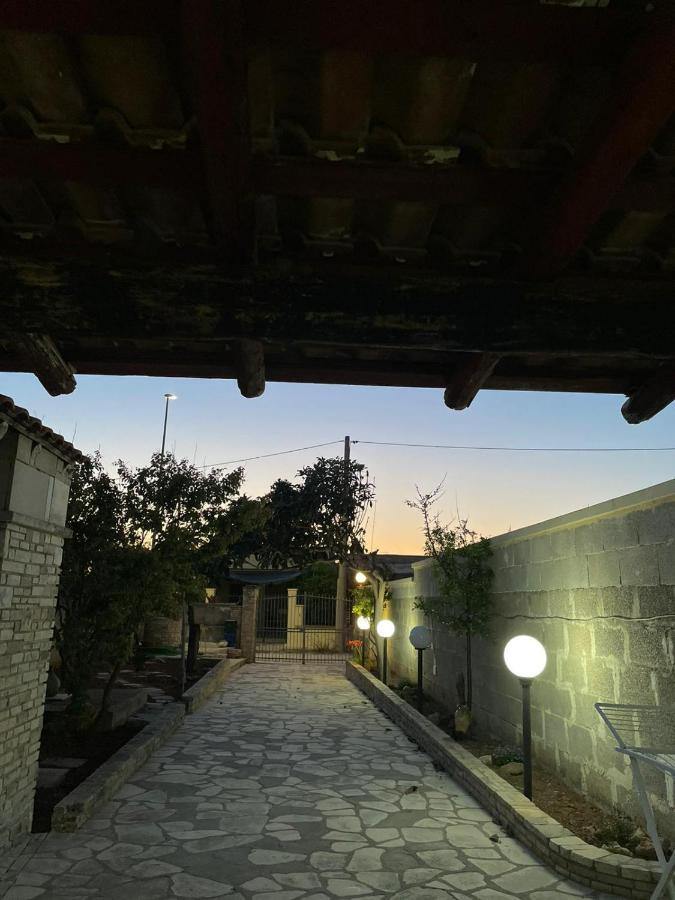 Casa Vacanze Linuccio Casalabate Exterior photo